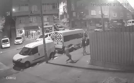 Eski sevgilisini kıskanan kişi, sokakta arkadaşını öldürdü!