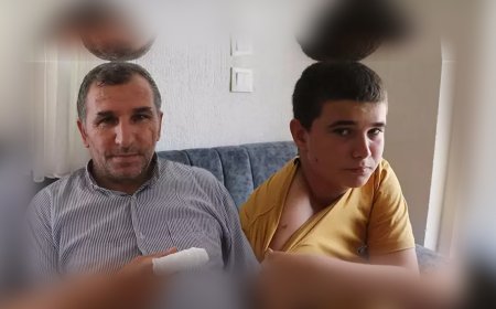 Sokaktan Atılan Torpil 14 Yaşındaki Çocuğu Yatakta Yakaladı! Baba Kurtarmak İsterken Yaralandı