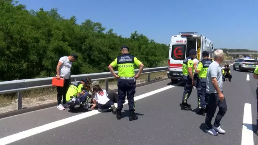 Yürek burkan anlar! Ambulans gelene kadar annesinin başucundan ayrılmadı