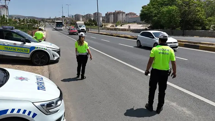 Kurban Bayramı Trafiği Denetim Altında: Her 10 Kilometrede Bir Trafik Ekibi Görevde