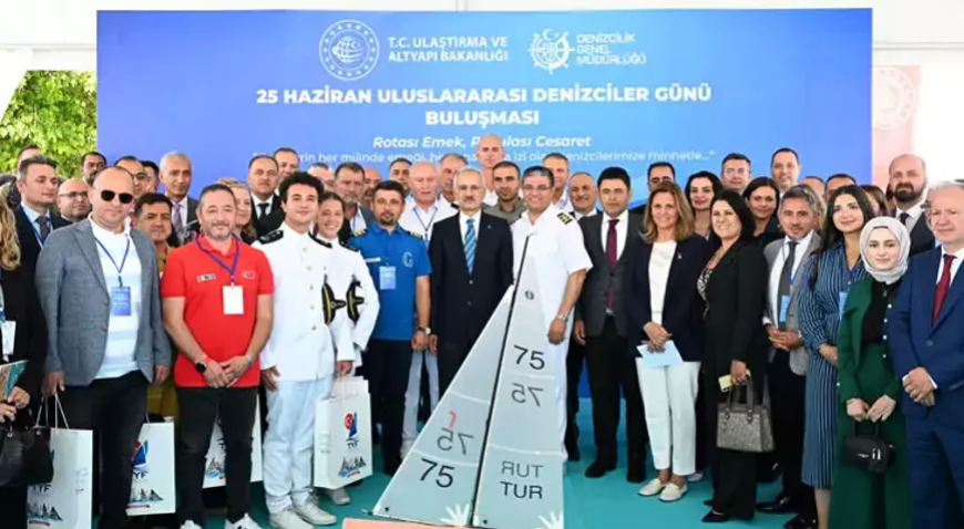 Bakan Uraloğlu’ndan Denizcilikte Reform Niteliğinde Açıklamalar: YDS Şartı Esnetildi, Eğitimde Dijital Dönüşüm Başladı