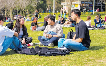 Devlet Üniversiteleri Rekabete Girdi: En Başarılı Öğrenciye 500 Bin TL'yi Aşan Burs!