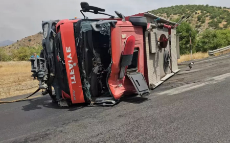 Diyarbakır'da İtfaiye Aracı Kaza Yaptı: 1 İtfaiye Eri Hayatını Kaybetti