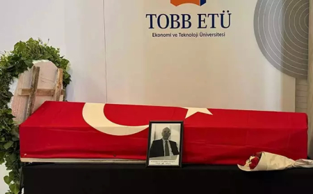 Eski TCMB Başkanı Süreyya Serdengeçti İçin TOBB ETÜ’de Tören Düzenlendi