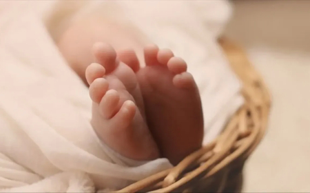 31 Yıl Sonra Hayata Gözlerini Açtı: Dünyanın “En Yaşlı Bebeği” Doğdu