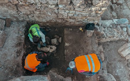 Aspendos’ta Roma Dönemi’ne Ait İmparator Başı Heykeli Bulundu
