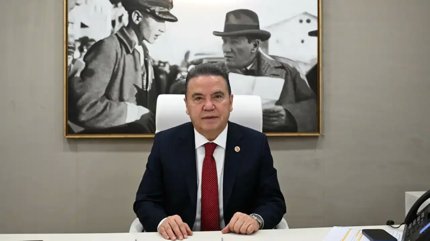 Tutuklu Antalya Büyükşehir Belediye Başkanı Muhittin Böcek Kalp Rahatsızlığı Nedeniyle Hastaneye Kaldırıldı