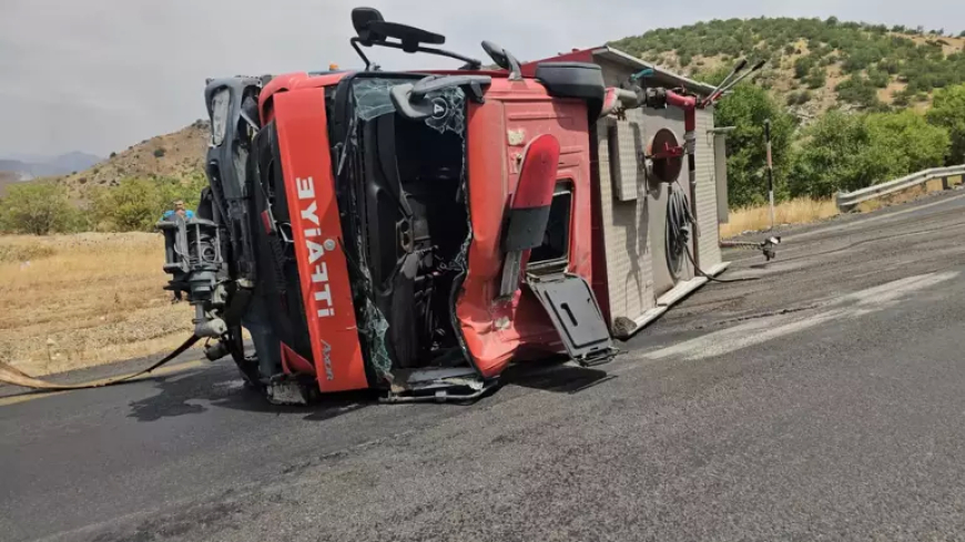 Diyarbakır'da İtfaiye Aracı Kaza Yaptı: 1 İtfaiye Eri Hayatını Kaybetti
