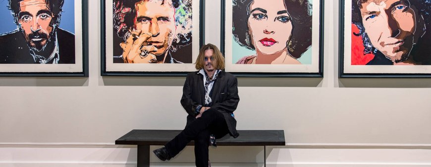 Johnny Depp’ten Yeni Sanat Koleksiyonu: “A Rose Is a Rose” ve “Add the Light” Satışa Sunuldu