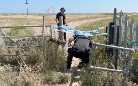 İngiltere’nin Sessiz Kasabasında Kanlı Kavga: 3 Çocuk Cinayet Şüphelisi