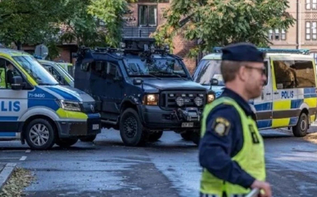 İsveç’te Cami Yakınında Silahlı Saldırı: 2 Yaralı