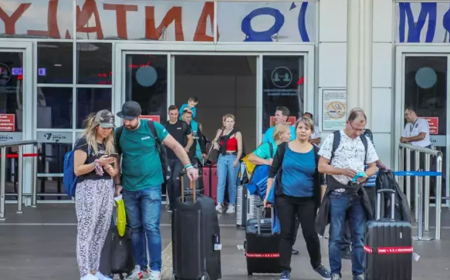 Antalya Havalimanı’nda Tarihi Rekor: Tek Günlük 230 Bin Yolcu