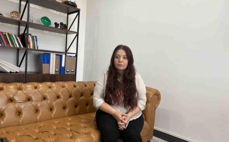 “Şiddet ve Taciz İddiaları: ‘Bu Adam Dışarda Elini Kolunu Sallayarak Geziyor’”