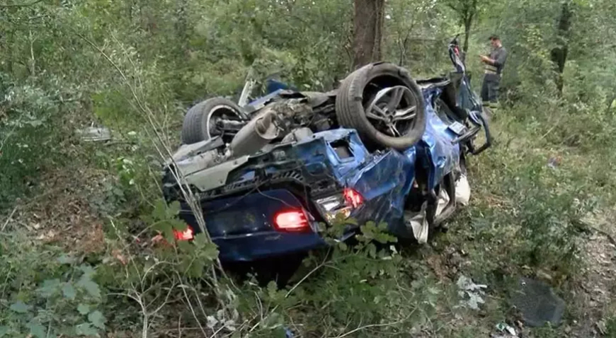 Çekmeköy’de Feci Kaza: Otomobil Şarampole Yuvarlandı, Öğretmen Sürücü Hayatını Kaybetti
