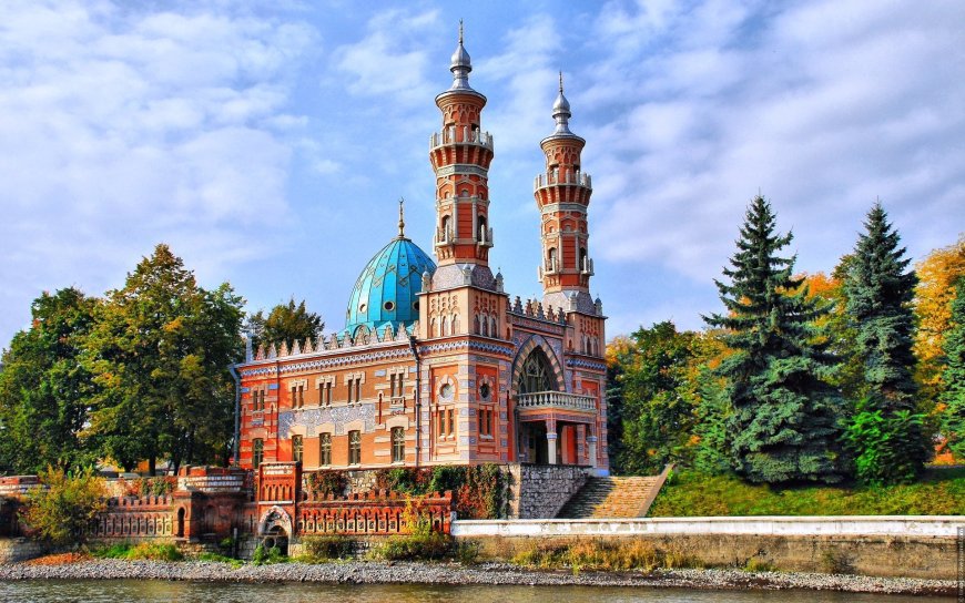 Vladikavkaz’ın Göz Kamaştıran Mirası: Muhtarov Camii