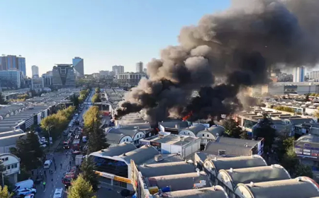 Bağcılar İSTOÇ’ta Yangın: 17 İş Yeri Zarar Gördü