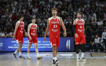 A Milli Basketbol Takımı 5’te 5 yaptı: Sırbistan galibiyetiyle son 16’da rakip İsveç