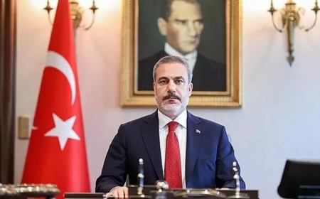 Bakan Fidan, İngiliz Mevkidaşı Cooper ile Görüştü: İkili İlişkiler ve Bölgesel Gelişmeler Masada