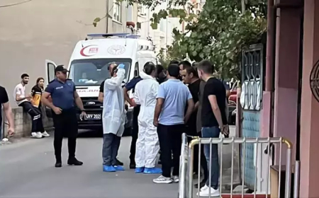 Gebze’de Anne ve 5 Yaşındaki Kızı Evlerinde Ölü Bulundu: Katil Zanlısı Oğlu Çıktı