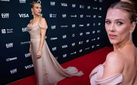 Scarlett Johansson, Toronto Film Festivali’nde Kırmızı Halının Parlayan Yıldızı Oldu