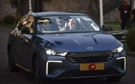 Cumhurbaşkanı Erdoğan’a Togg’un Yeni Modeli T10F Teslim Edildi