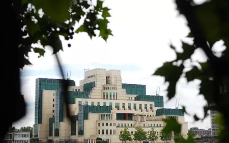 MI6, Casuslar İçin Kimlik Gizli Mesajlaşma Platformu Duyurdu