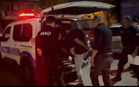 Bursa’da İlginç Olay: Polis Uygulamasında Kardeşinin Kimlik Numarasını Veren Şüpheli Parmak İzinden Yakalandı