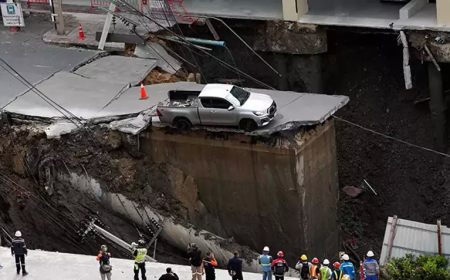 Bangkok’ta Yol Çöktü: 50 Metre Derinliğinde Dev Çukur Oluştu