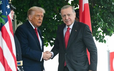Trump’tan Erdoğan’a övgü: “Herkes ona saygı duyuyor”
