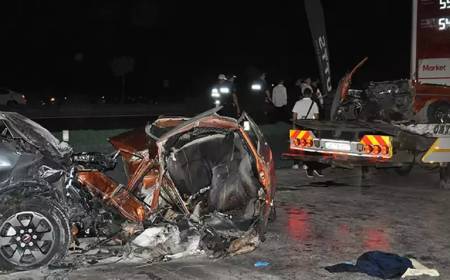Manisa’da katliam gibi kaza: 1’i çocuk 5 ölü, 6 yaralı