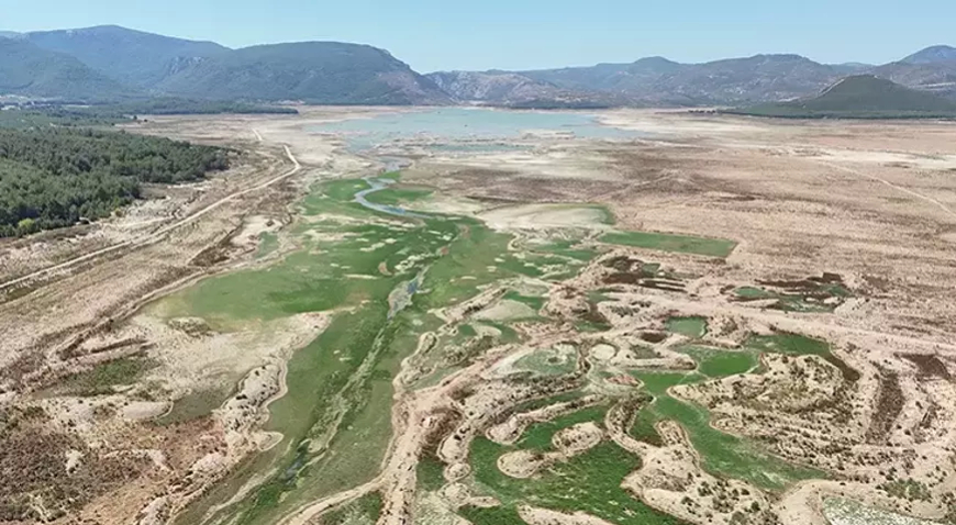 Türkiye’de Barajlar Kuraklık Alarmı Veriyor: Uzmanlar Su Tasarrufu Uyarısı Yaptı