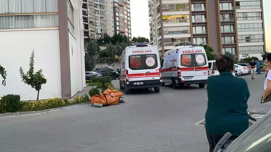 Kan Donduran Cinayet: Boşanma Aşamasındaki Eşini Çocuklarının Önünde Öldürdü