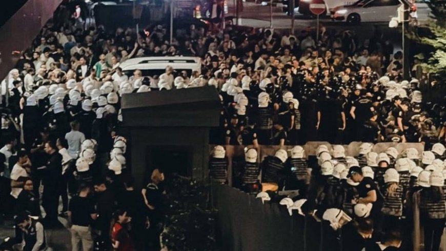 CHP İstanbul İl Başkanlığı Önünde Protesto: Adalet Bakanı Tunç’tan Açıklama, Soruşturma Başlatıldı