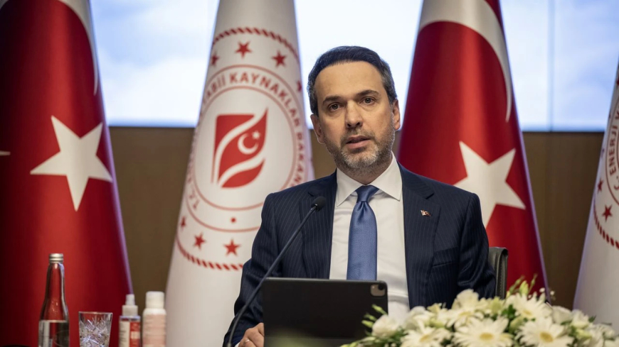 Bakan Bayraktar: Kasım-Aralık’tan İtibaren Türkiye’ye Sıvılaştırılmış Doğal Gaz Gelmeye Başlayacak