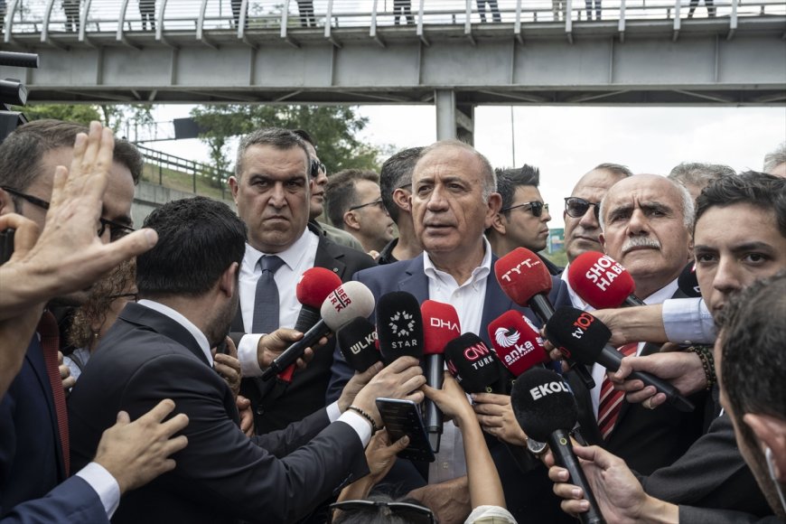 CHP İstanbul’da Gürsel Tekin: “Öyle saldırılarla karşı karşıyayız ki inanılır gibi değil — Aziz İhsanlara yenilmeyeceğiz”