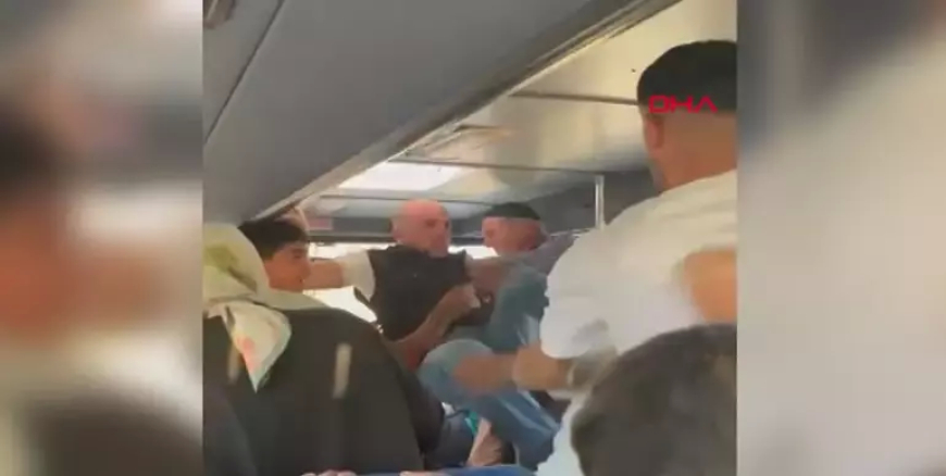 Elazığ’da Halk Otobüsünde Tekmeli Yumruklu Kavga