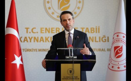 Bakan Bayraktar: Akkuyu’nun İlk Reaktörü 2026’da Devreye Alınacak