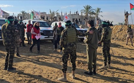 Esir Değil, İnsanlık Dersi: Hamas, İsrailli Askerin İbadet Etmesine İzin Vermiş