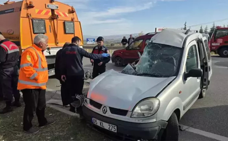 Amasya’da Feci Kaza: Hafif Ticari Araç Kamyonla Çarpıştı, 4 Ölü 2 Yaralı