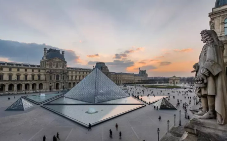 Louvre Müzesi’nden 7 Dakikada Paha Biçilemez Soygun