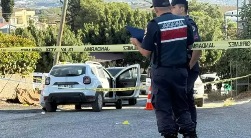 Mersin’de Dehşet: 13 Yaşındaki Çocuğu Öldürdü, Kuzenini Yaraladı, Ardından İntihar Etti