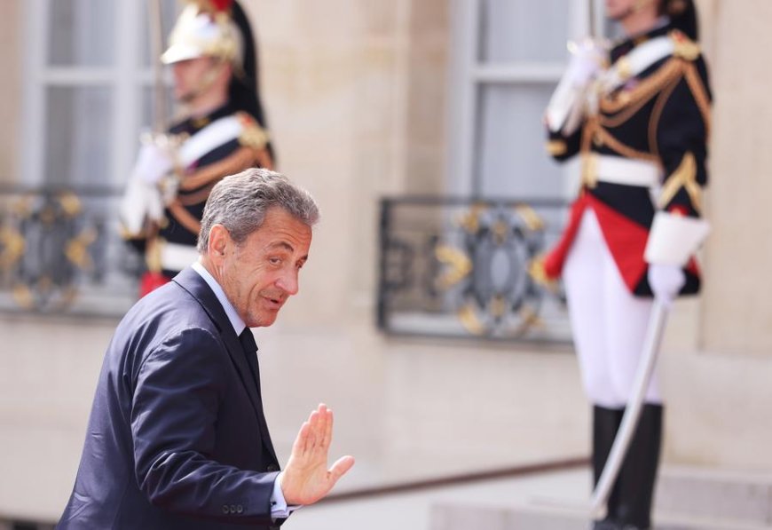 Eski Fransa Cumhurbaşkanı Sarkozy yarın cezaevine giriyor