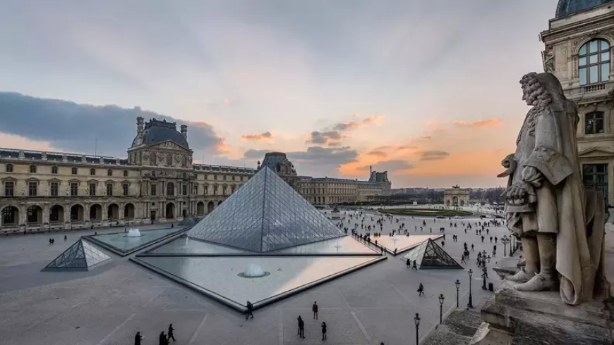 Louvre Müzesi’nden 7 Dakikada Paha Biçilemez Soygun