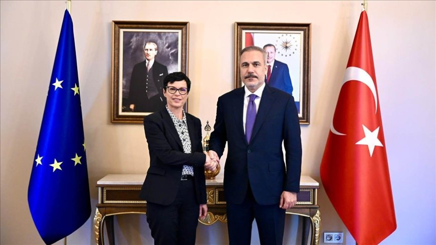 Dışişleri Bakanı Hakan Fidan, Lüksemburg’da AB Komisyon Üyesi Kos ile Görüştü