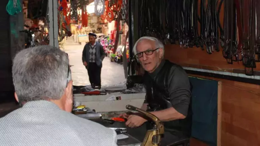 Siirt’te 50 yıldır deri işini sürdürüyor: “Artık makineler aldı ama ben bırakmadım”