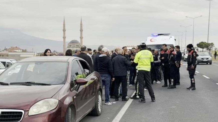 Aksaray’da Polis Cenazesi Dönüşü Trafikte Kavga: 4 Yaralı, 7 Gözaltı
