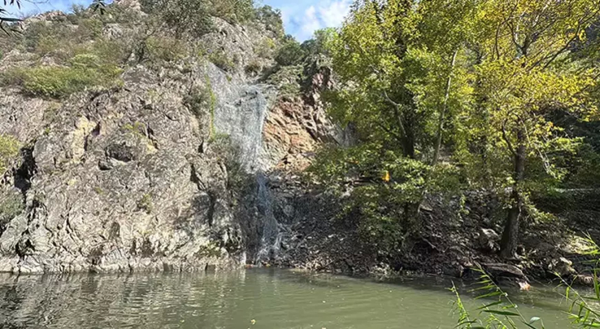 Karabük-Zonguldak Demir Yolu Hattında Heyelan! Seferler Durduruldu