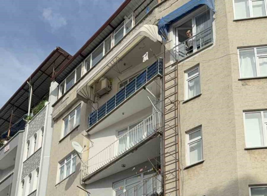 Samsun’da Evinde Kanlar İçinde Bulundu: 81 Yaşındaki Bayram Karavin Hayatını Kaybetti