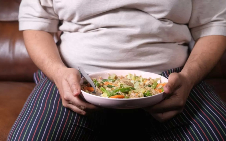 Uzman Uyardı: Günde 5 Saatten Fazla Ekran Süresi Obezite Riskini Yüzde 43 Artırıyor