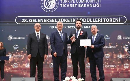 Samsung Türkiye, “Tüketici Memnuniyetini İlke Edinen Firma” Ödülünü Aldı